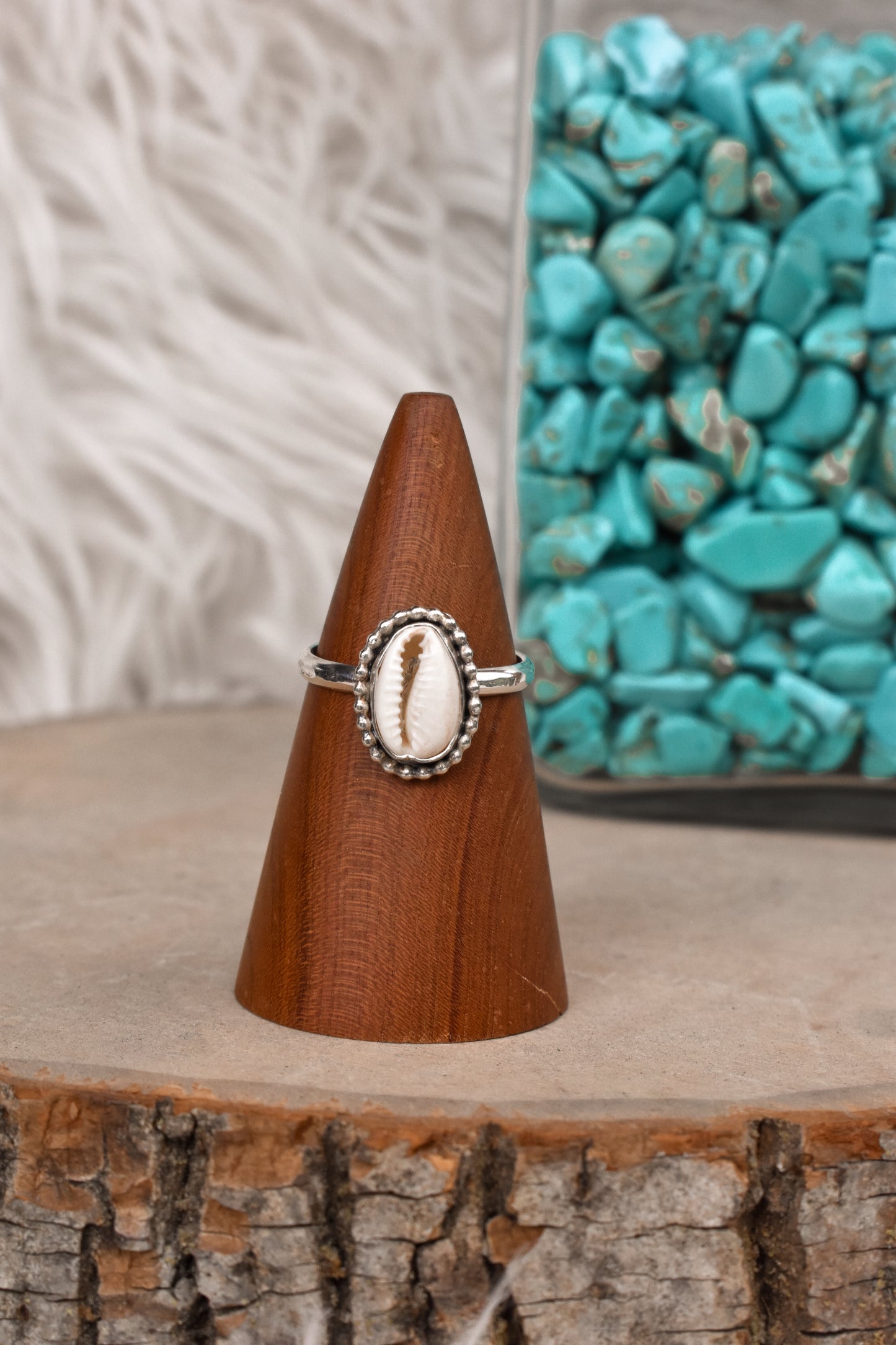the shoreline ring size 13